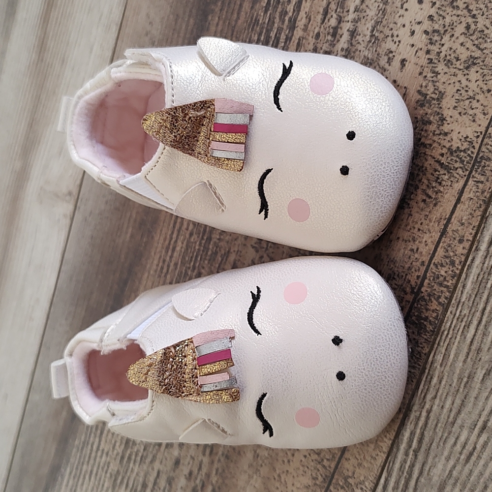 Soft sole 6-12m Ro + Me unicorn baby shoes